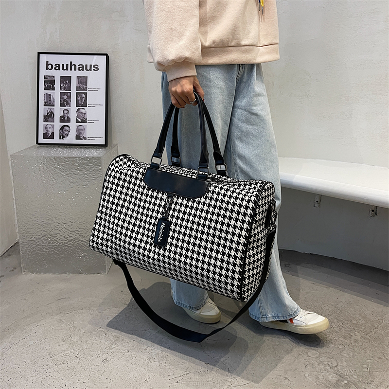 Large Houndstooth Women's Trav - огляд і ціна Home Gym Packages